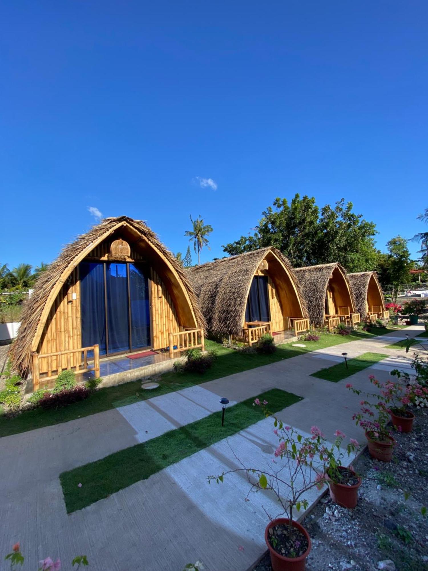 East Holiday Resort Moalboal Exterior photo