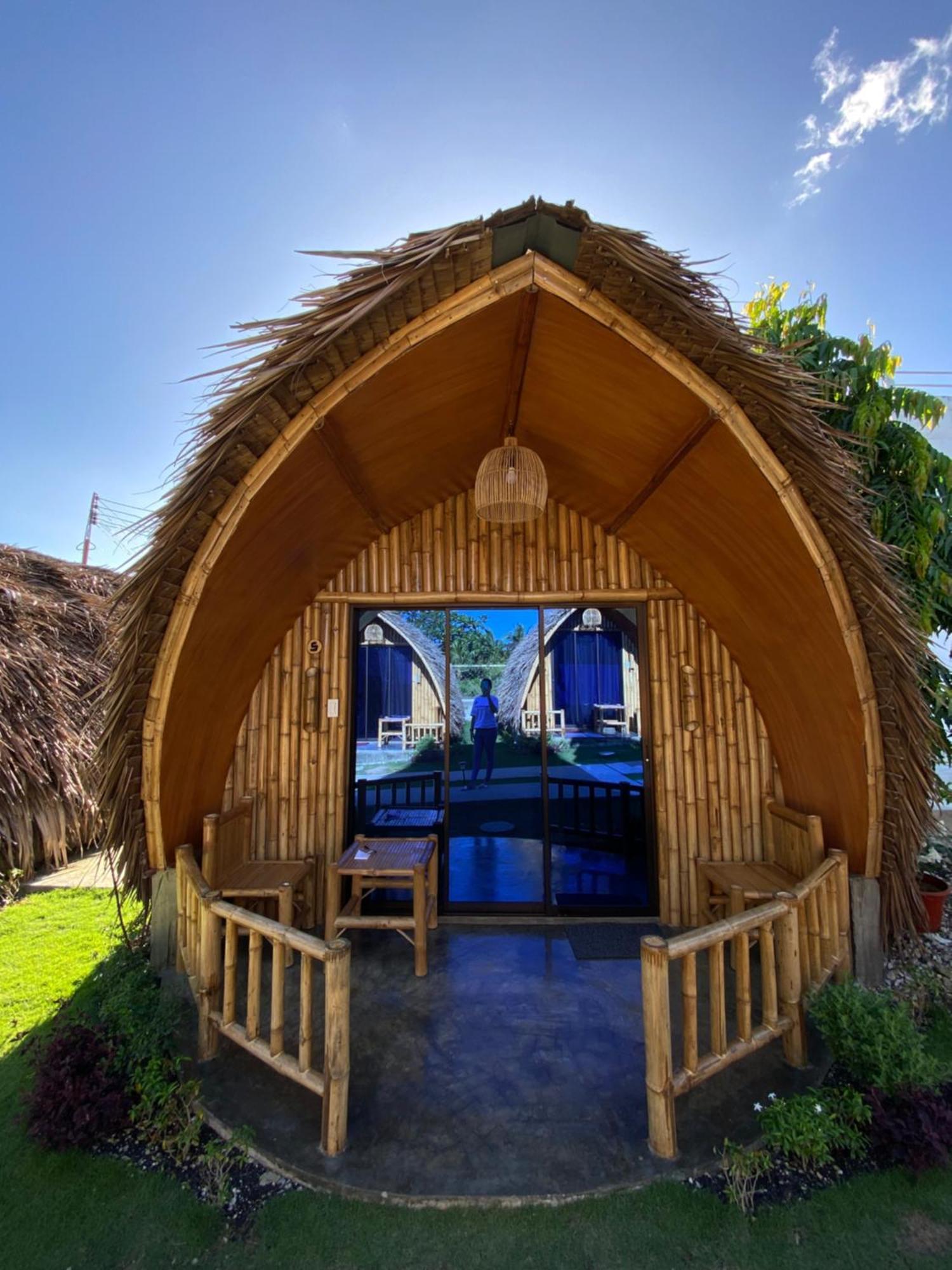East Holiday Resort Moalboal Exterior photo