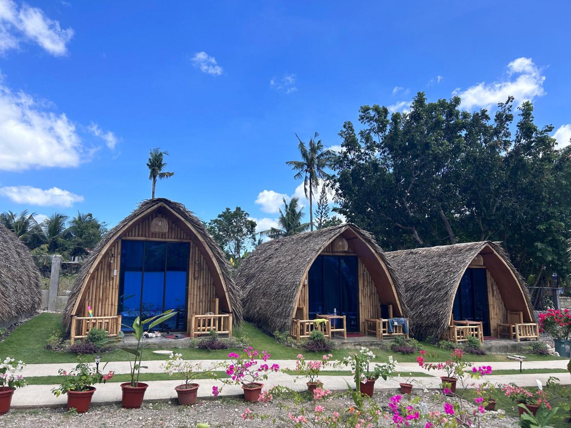 East Holiday Resort Moalboal Exterior photo