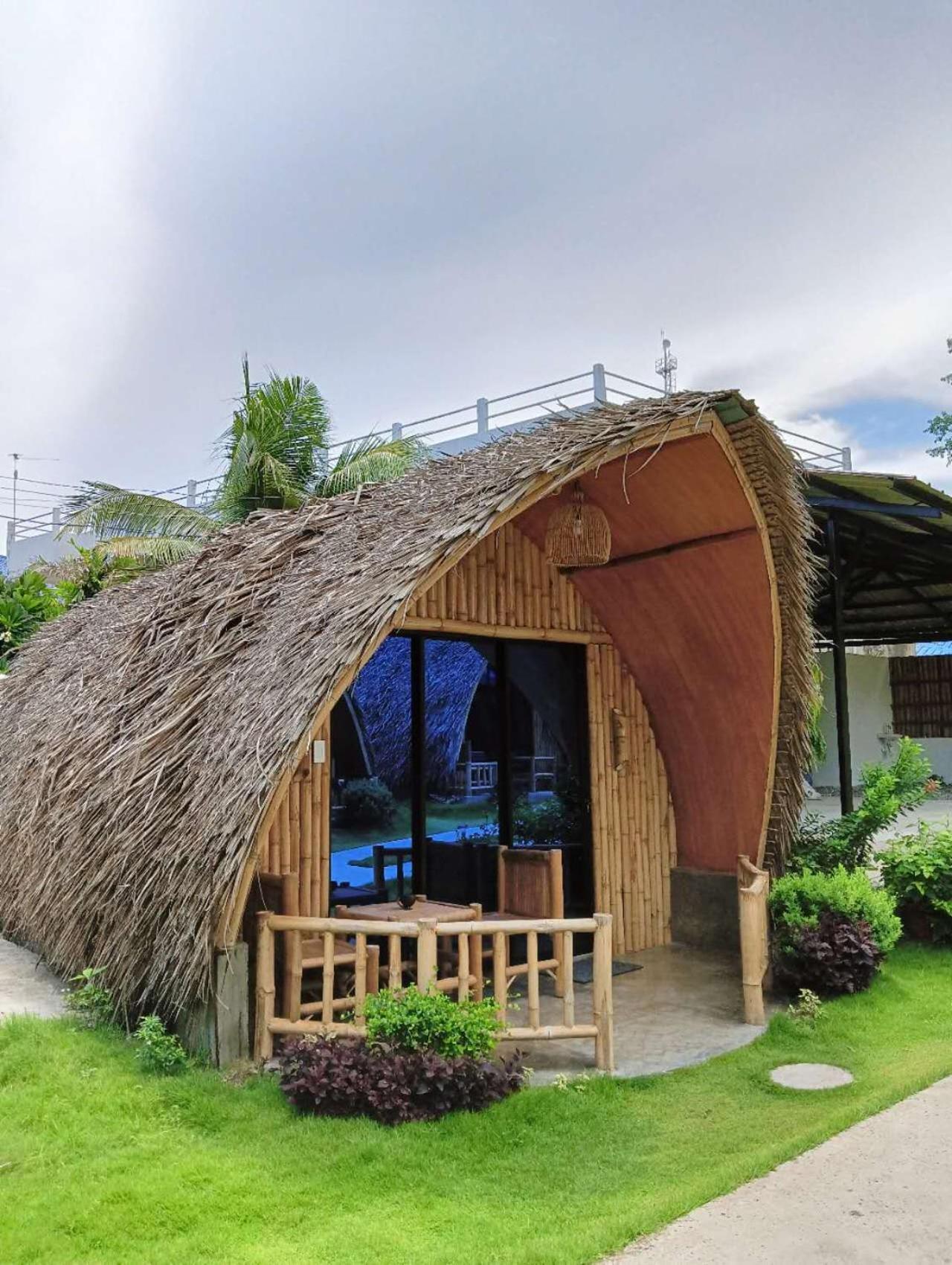 East Holiday Resort Moalboal Exterior photo